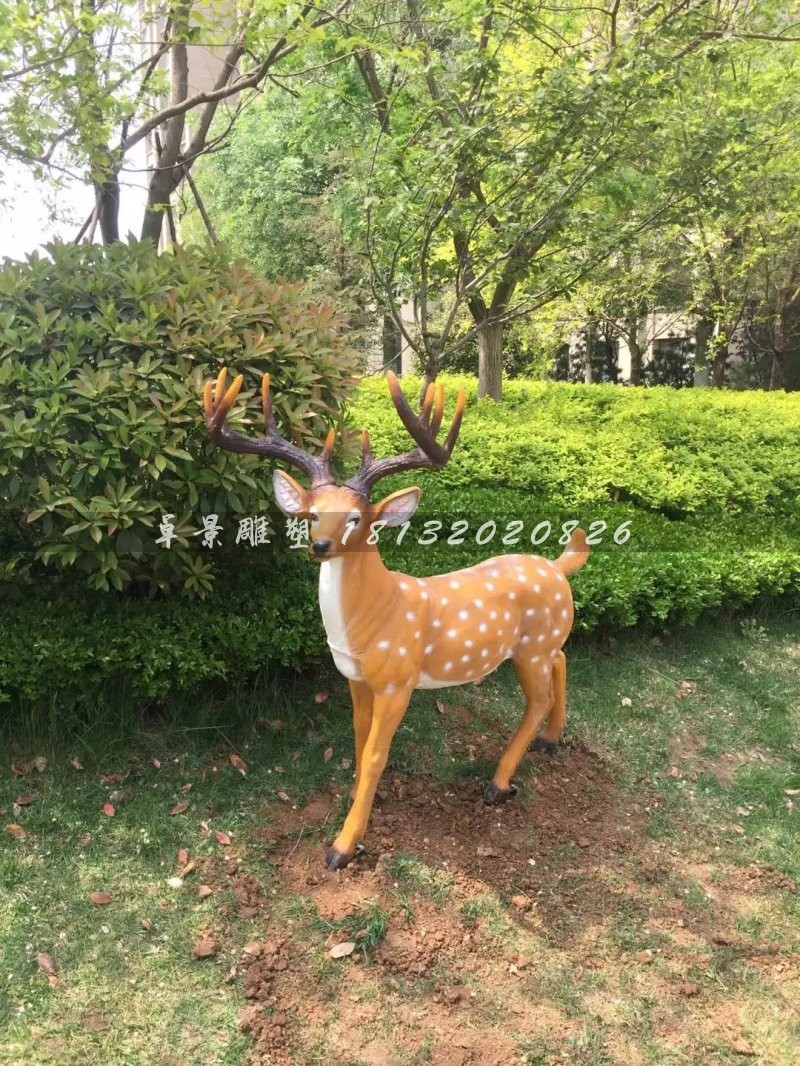 玻璃鋼梅花鹿雕塑，公園動物雕塑